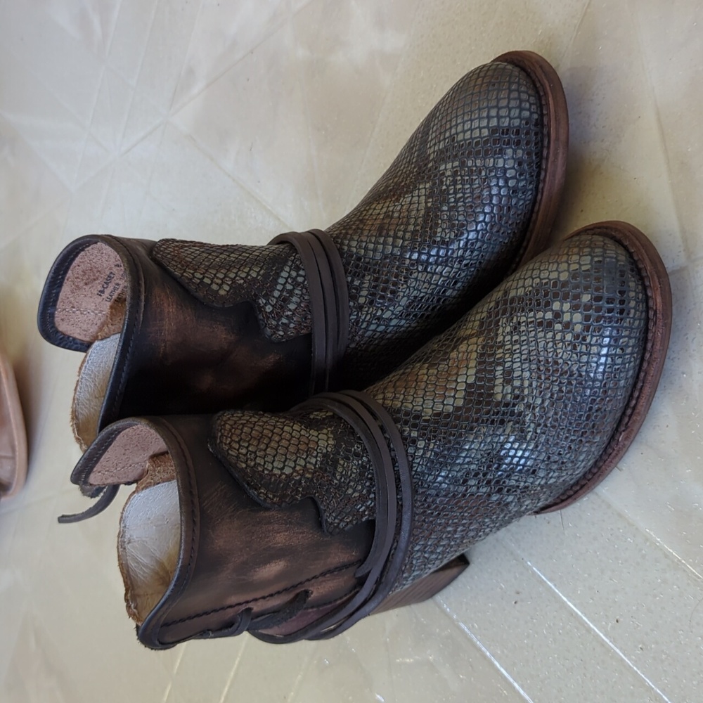 Freebird Casey Size 8